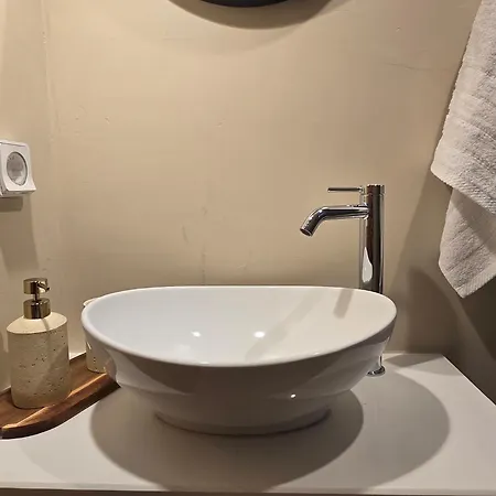 Zoi Luxury קולימביה